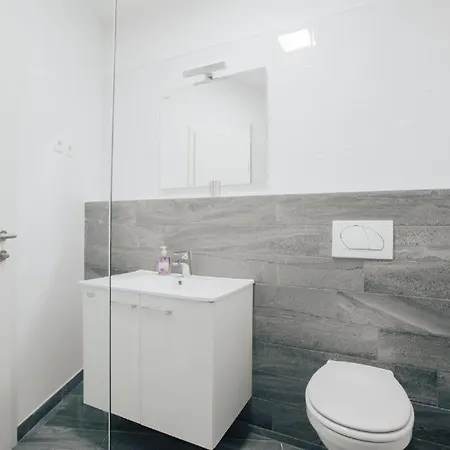 Apartment Center - Kersnikova Ljubljana